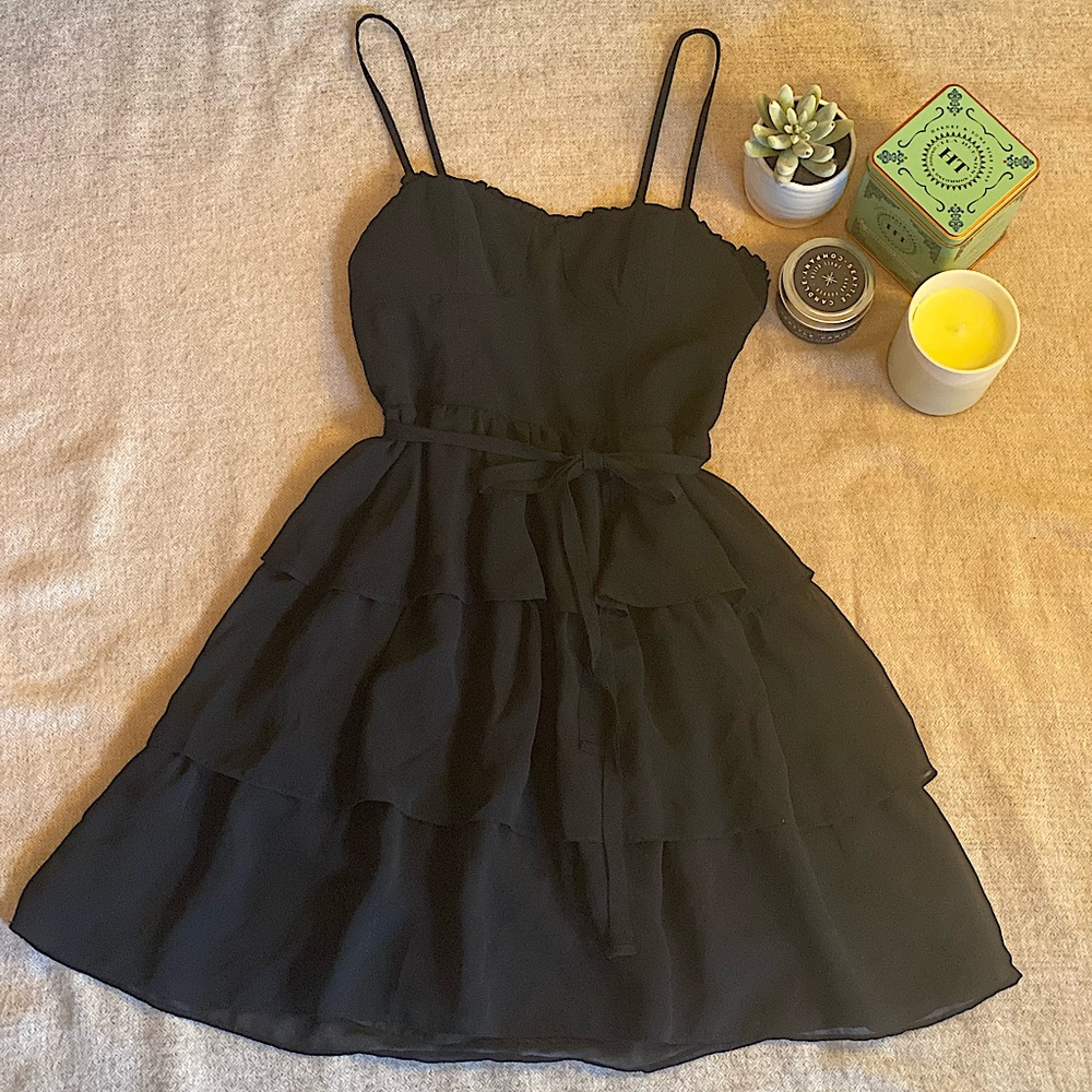 Size 0 American Eagle Ruffle Dress
